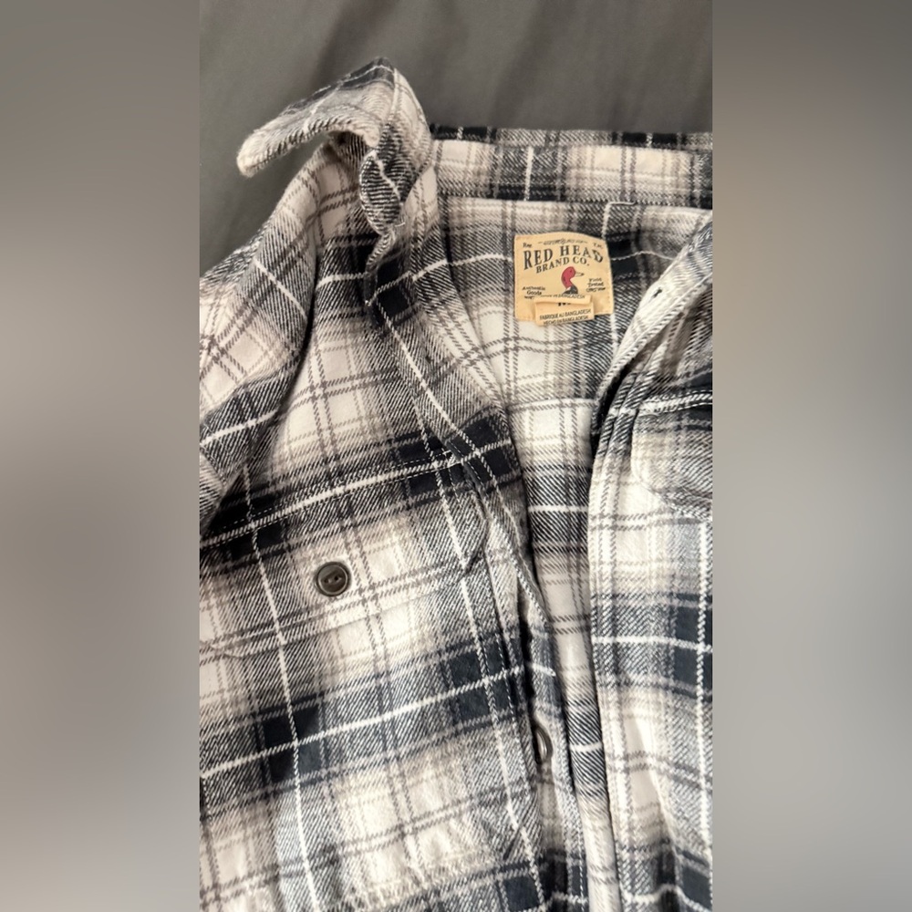 Redhead flannel - Picture 2 of 7